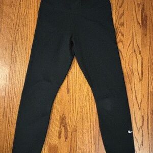 Nike black leggings, capri length